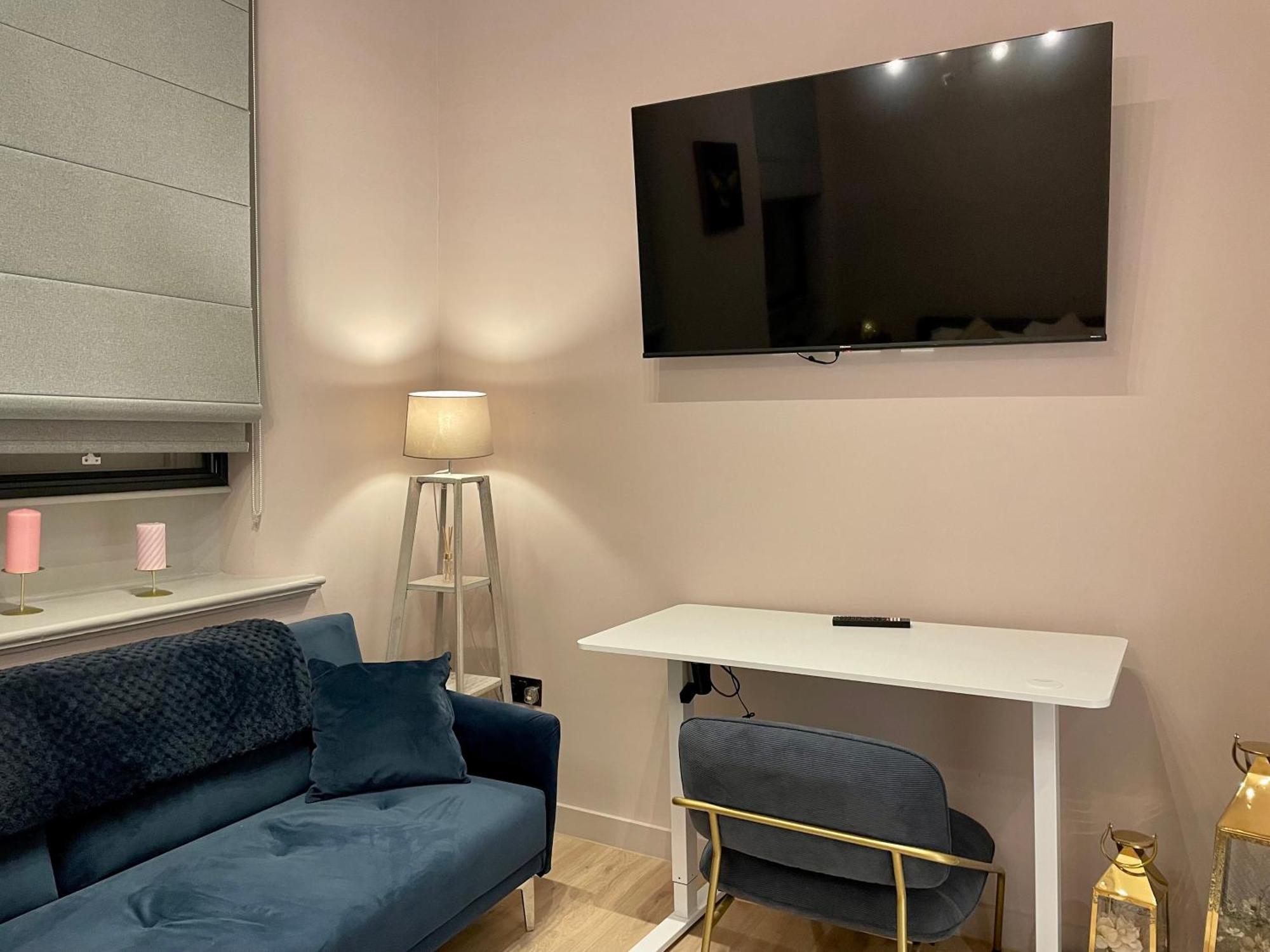 Stunning 2 Bed Apartment In Greater Manchester Exterior photo